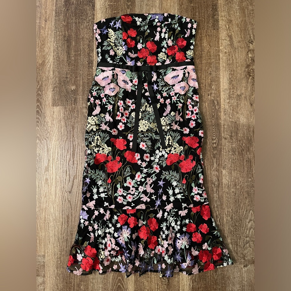 🔥 HOST PICK! 🔥 Sam Edelman NWT strapless floral midi embroidered dress